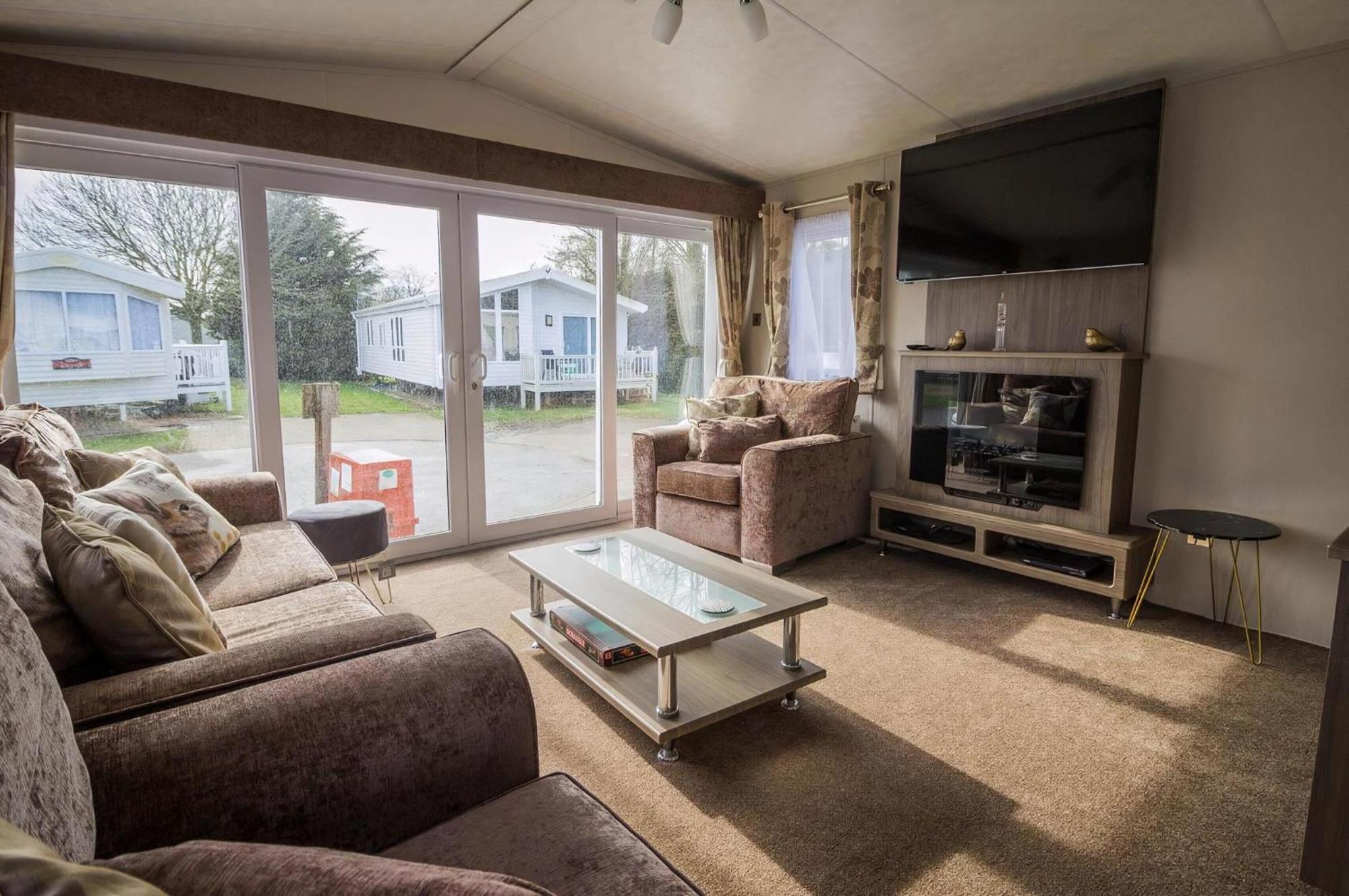 Modern 6 Berth Caravan At Highfield Grange In Essex Ref 26609P クラクトン・オン・シー エクステリア 写真